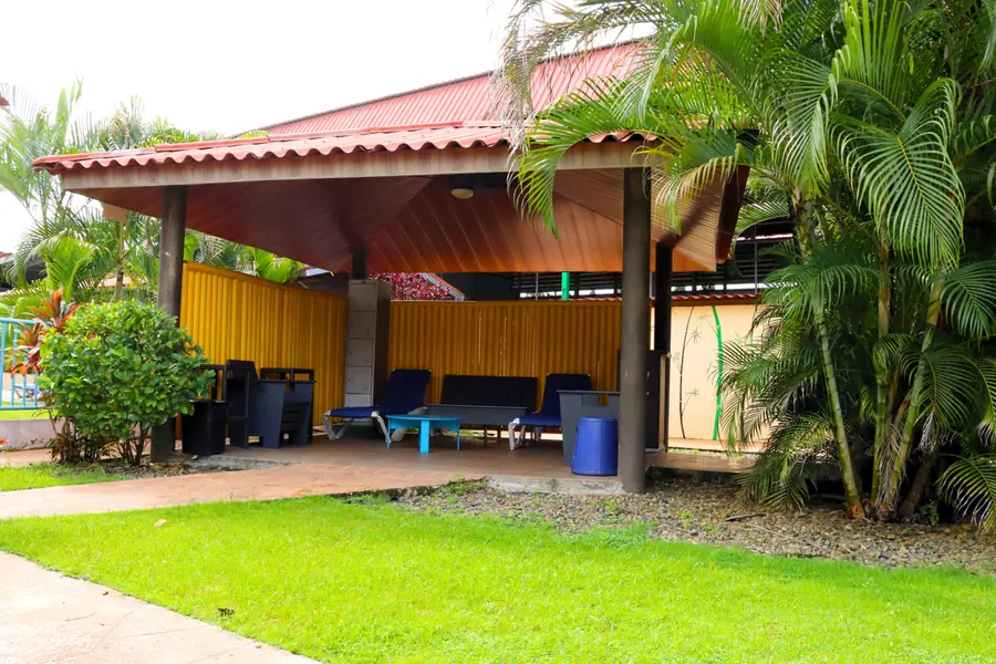 Rancho VIP junto a la piscina